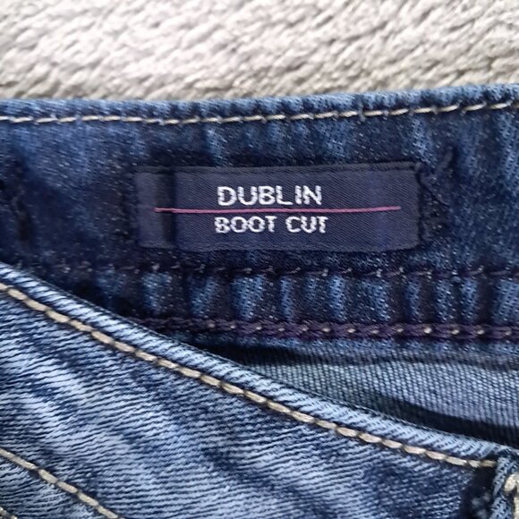 VIGOSS Dublin Boot Cut Jean Women 32x32, Tag 7/8x33 Heritage Fit Embellished - Picture 8 of 16